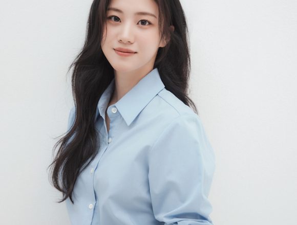 Actor Hong Hwa-yeon makes a comeback with ‘Your Taste’…