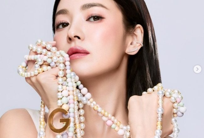 Song Hye Kyo, goddess-like visuals revealed in a photo shoot…