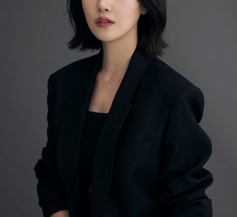 Actor Shin Go-eun reveals divorce news, confessing “differences in values and personalities.”