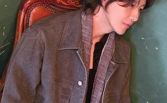Singer Kim Hyun-sung is releasing a new song after 15 years.