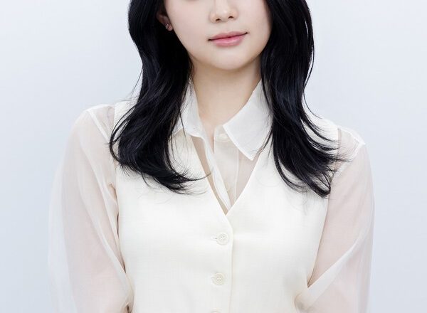 Rising star Chae Seo-an signs exclusive contract with Blitzway Entertainment…