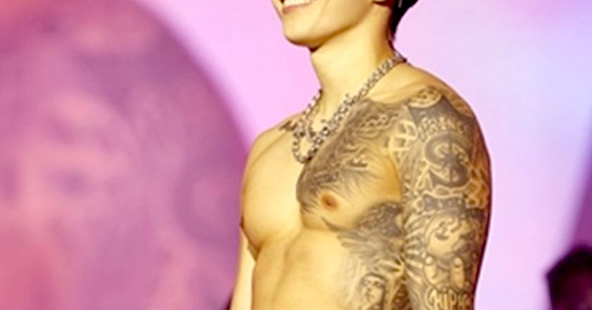 Jay Park successfully held the first stage of his world tour in Seoul, capturing both fan interaction and stage perfection.