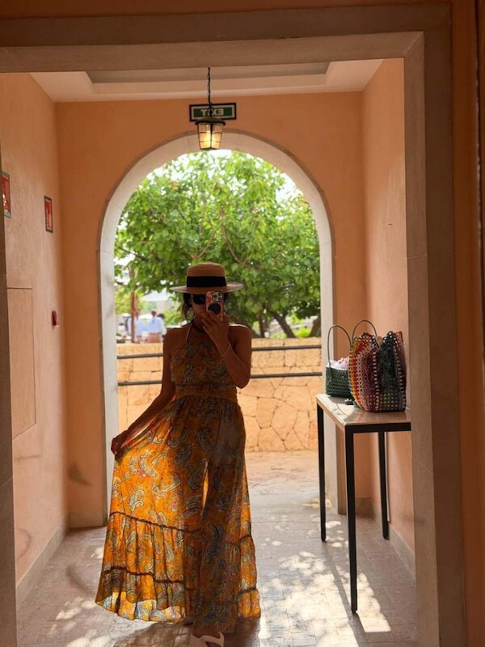 Actress Hwang Shin-hye, still shining with beauty at the age of 62… Recent updates on her trip to Mallorca.